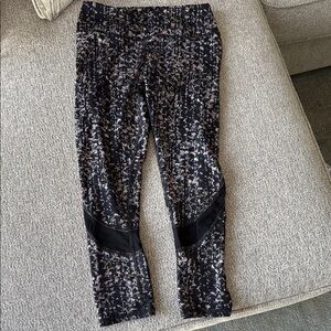 GAIAM Black and Pink Patterned Leggings